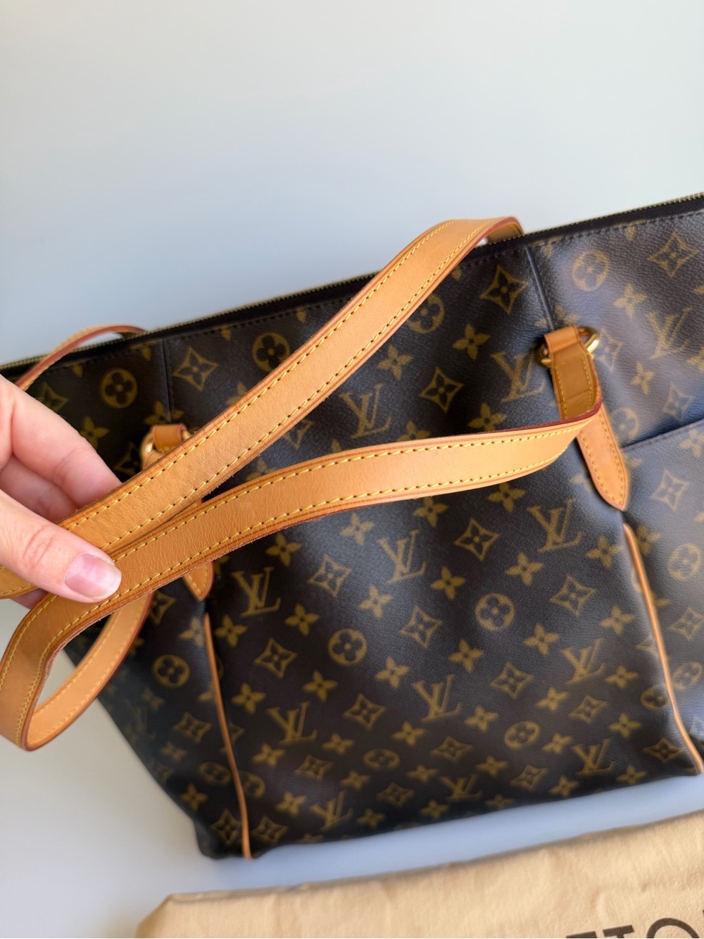 Authentic Louis Vuitton Totally GM Monogram Canvas Shoulder Handbag Tote Purse - Picture 3 of 15